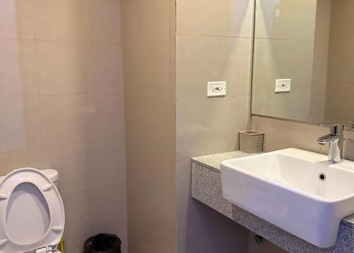 Spacious 3br Seaview Pool View Near Okada Manila, Naia&moa * Manila