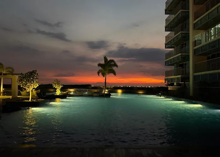 Spacious 3br Seaview Pool View Near Okada Manila, Naia&moa * Manila